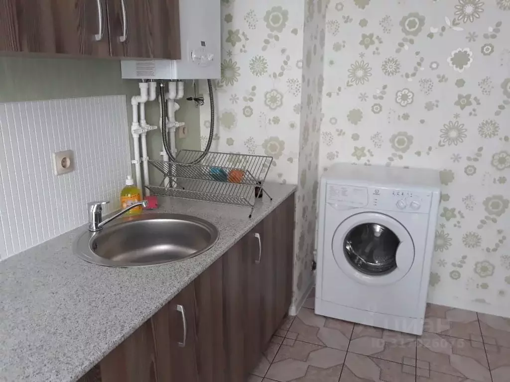 1-к кв. Краснодарский край, Горячий Ключ ул. Ворошилова, 38 (38.0 м) - Фото 0