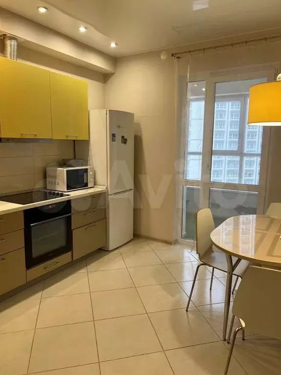 2-к. квартира, 65 м, 14/25 эт. - Фото 0