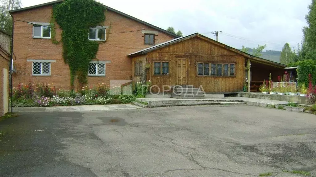 Дом в Кемеровская область, Калтан Тепличная ул. (115 м) - Фото 1