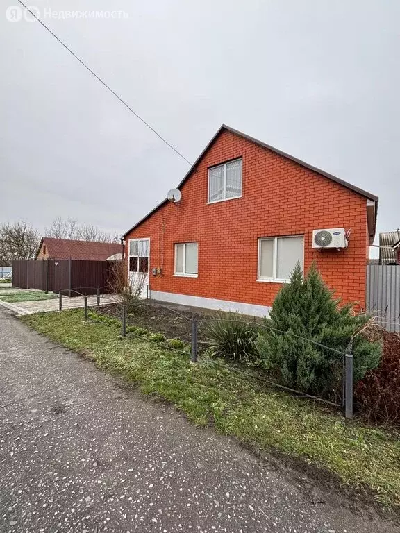 Дом в Ракитное, рабочий посёлок Ракитное, Центральная площадь (109 м) - Фото 2