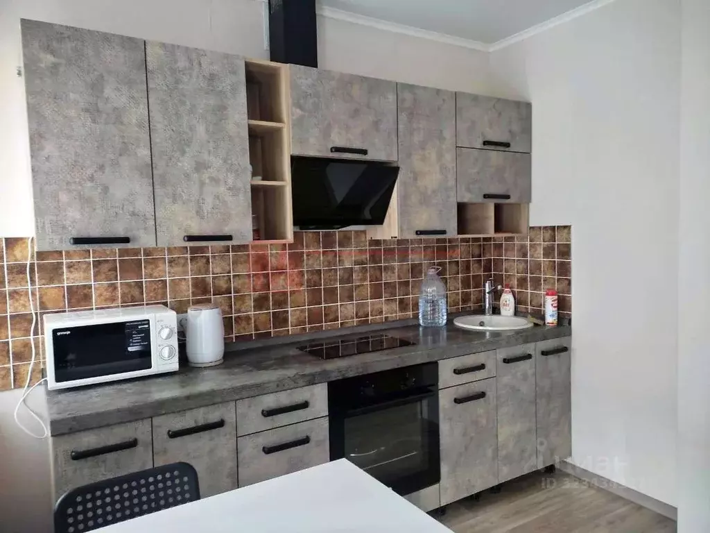 1-к кв. Белгородская область, Старый Оскол Дубрава мкр, 1 кв-л, 22 ... - Фото 0