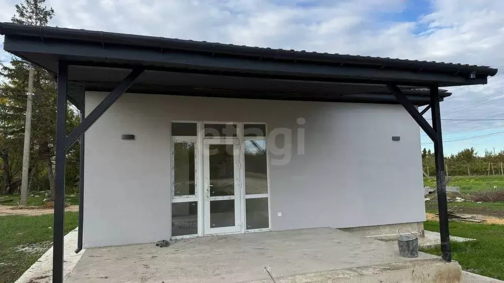 Дом в Крым, Симферопольский район, с. Урожайное  (80 м) - Фото 1