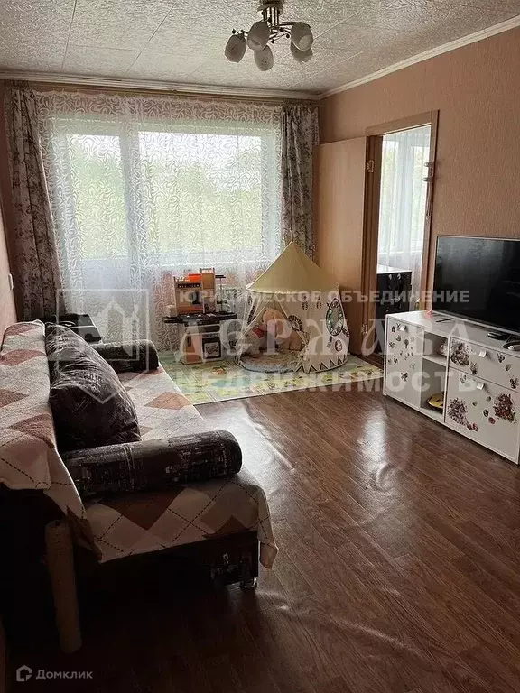 Продаётся 3-к квартира, 46 м - Фото 0