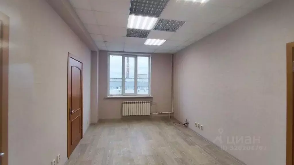 Офис в Новгородская область, Великий Новгород просп. Александра ... - Фото 1
