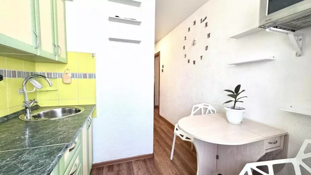 2-к кв. Иркутская область, Иркутск Байкальская ул., 222 (42.9 м) - Фото 0