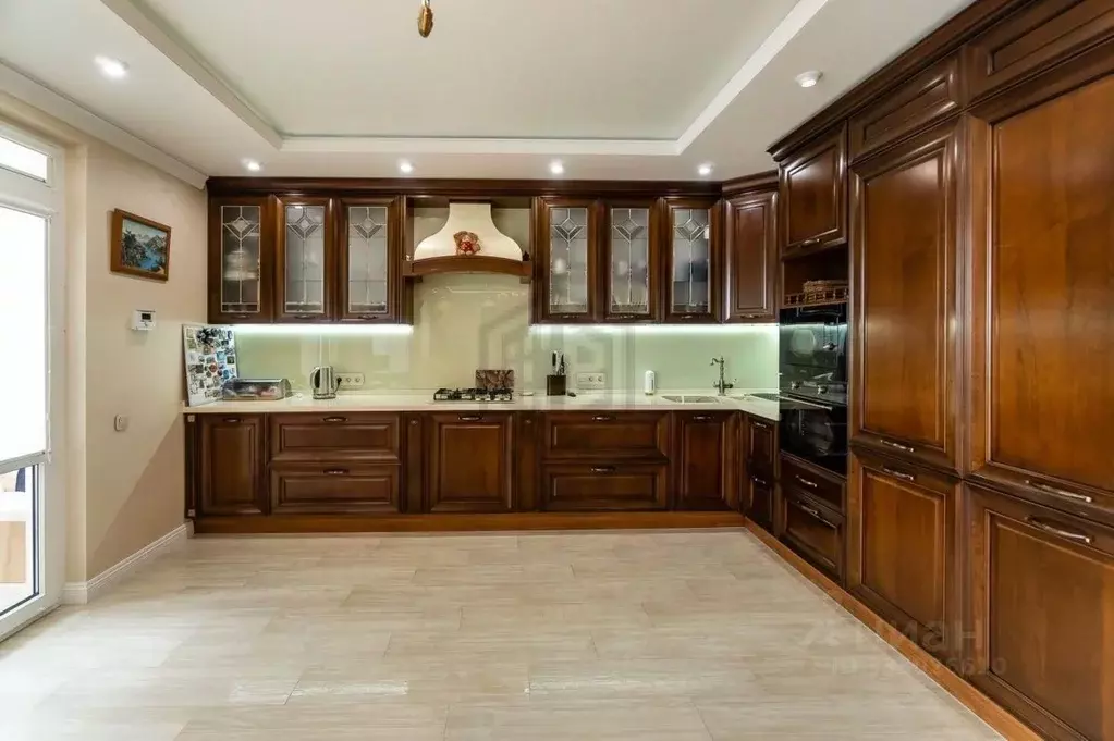 6-к кв. Севастополь просп. Октябрьской Революции, 52Б (262.0 м) - Фото 1
