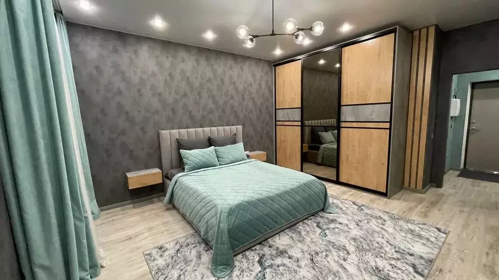 1-к кв. Тюменская область, Тюмень ул. 50 лет Октября, 4 (50.0 м) - Фото 1