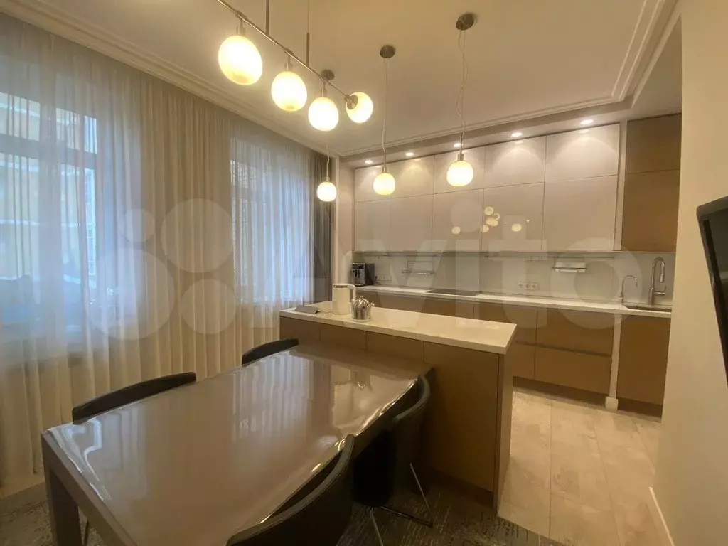 3-к. квартира, 154 м, 2/13 эт. - Фото 0