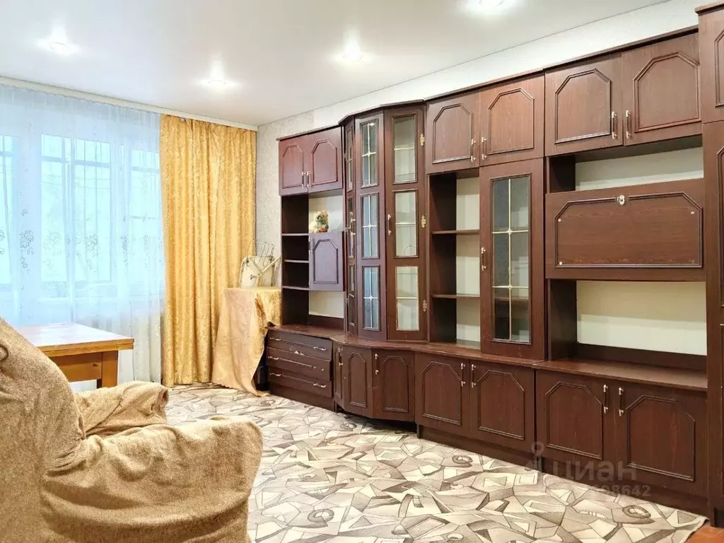 2-к кв. Курская область, Курск ул. Чернышевского, 10 (44.7 м) - Фото 1