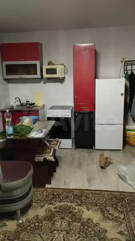 Комната 18,1 м в 9-к., 1/1 эт. - Фото 0