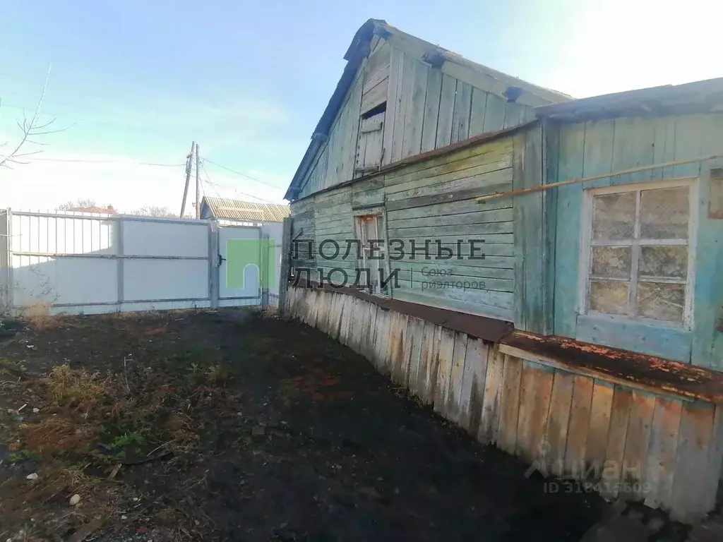 Дом в Саратовская область, Татищевский район, Вязовское муниципальное ... - Фото 1