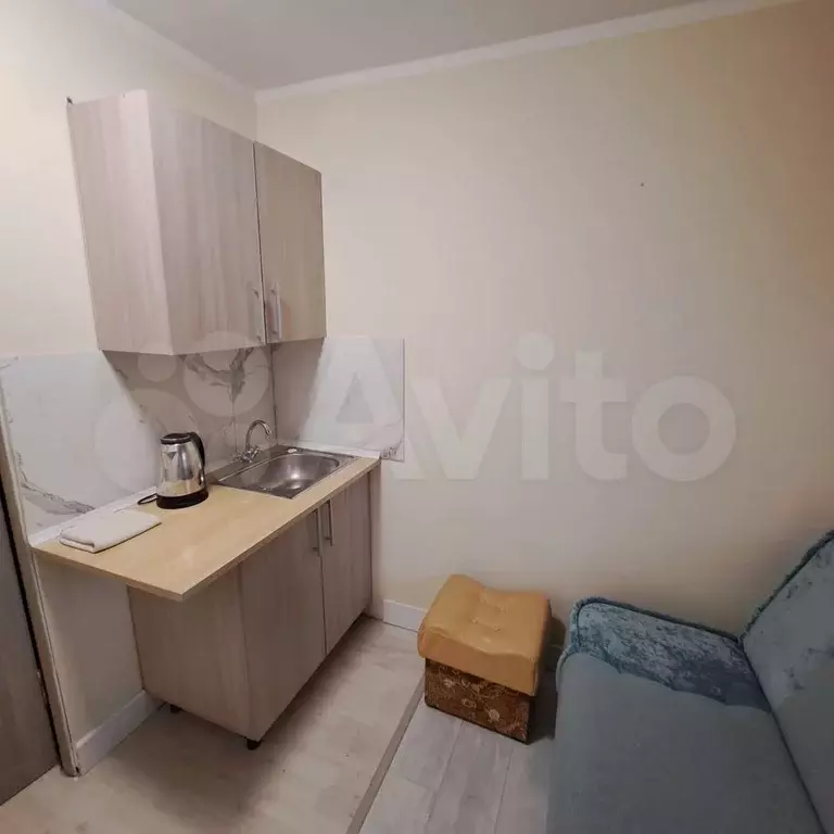 Комната 9 м в 9-к., 1/5 эт. - Фото 1