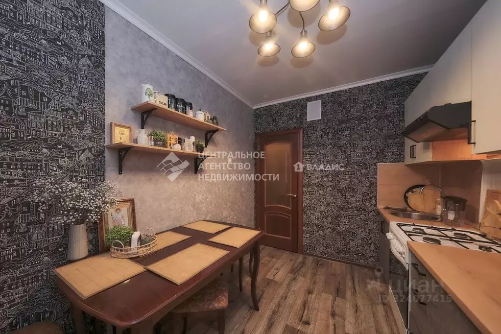 3-к кв. Рязанская область, Рязань ул. Бирюзова, 30 (66.4 м) - Фото 2