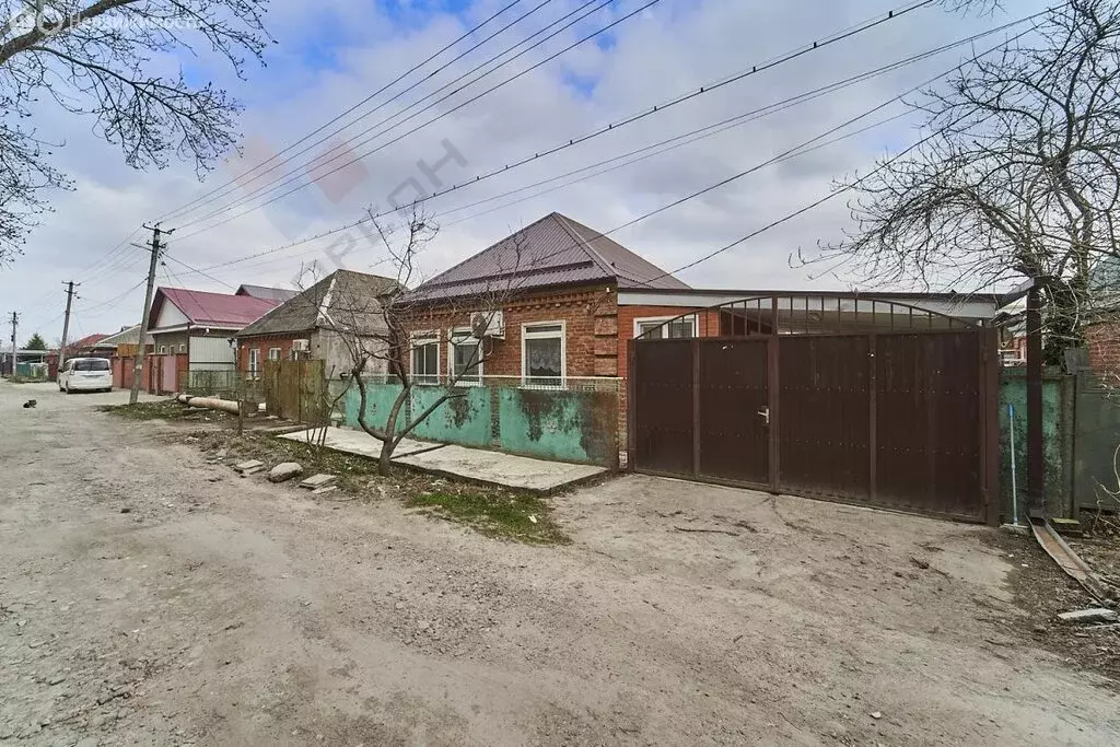Дом в Тахтамукайский район, посёлок городского типа Яблоновский (49.5 ... - Фото 1