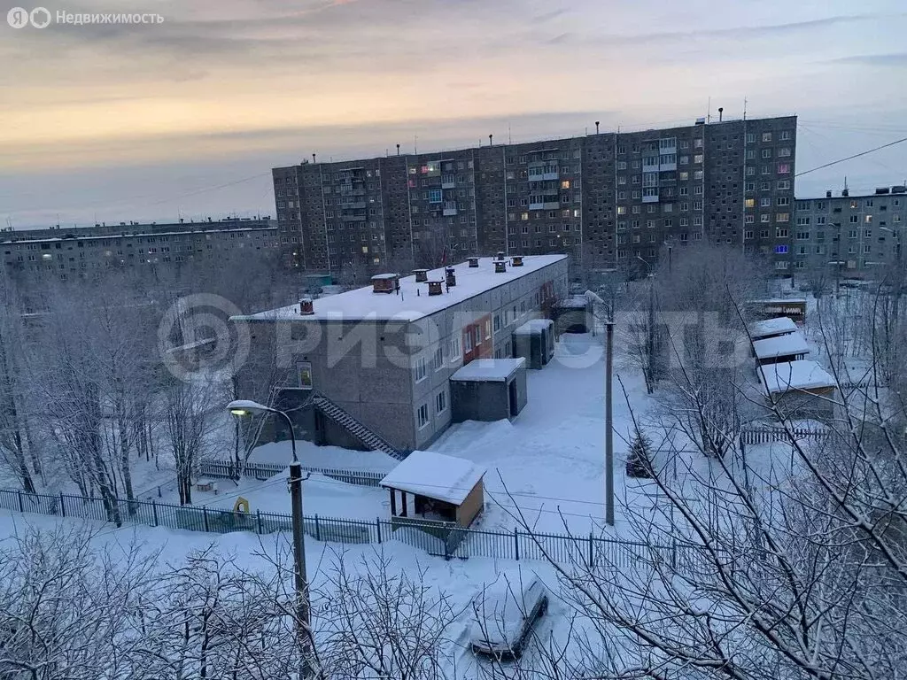 3-комнатная квартира: Апатиты, улица Козлова, 21 (60.9 м) - Фото 1