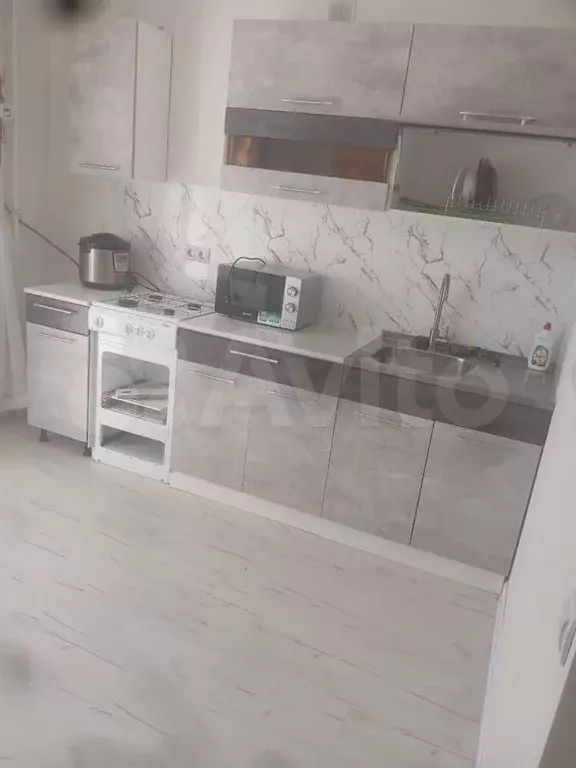 1-к. квартира, 42 м, 4/8 эт. - Фото 0