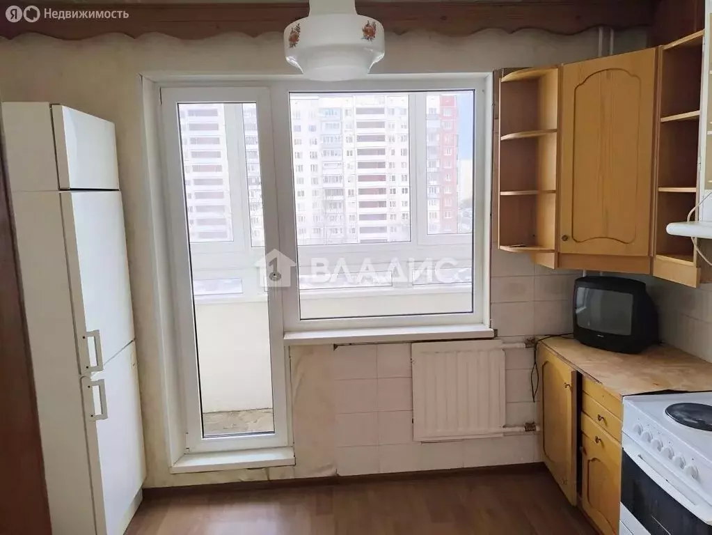 3-комнатная квартира: Санкт-Петербург, проспект Ударников, 42 (65.6 м) - Фото 1