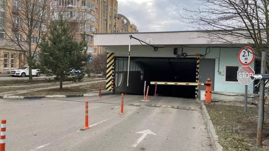 Гараж в Московская область, Красногорск городской округ, д. Глухово ... - Фото 0