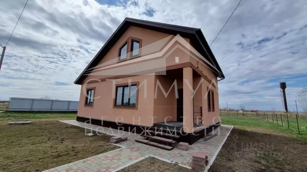 Дом в Саратовская область, Энгельсский район, Красноярское ... - Фото 1