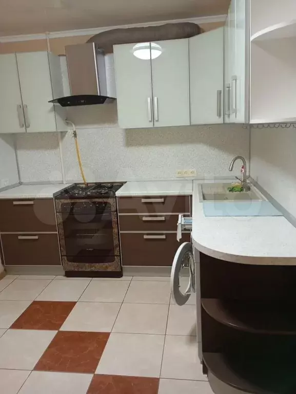 2-к. квартира, 70 м, 4/5 эт. - Фото 0