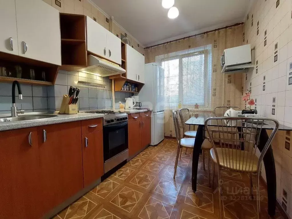 2-к кв. Саратовская область, Энгельс просп. Строителей, 17 (50.3 м) - Фото 1