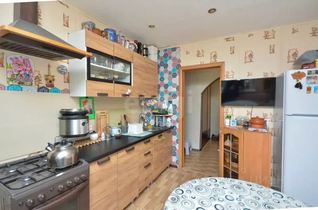 3-к кв. Коми, Ухта муниципальный округ, Ярега пгт ул. Советская, 17Б ... - Фото 2