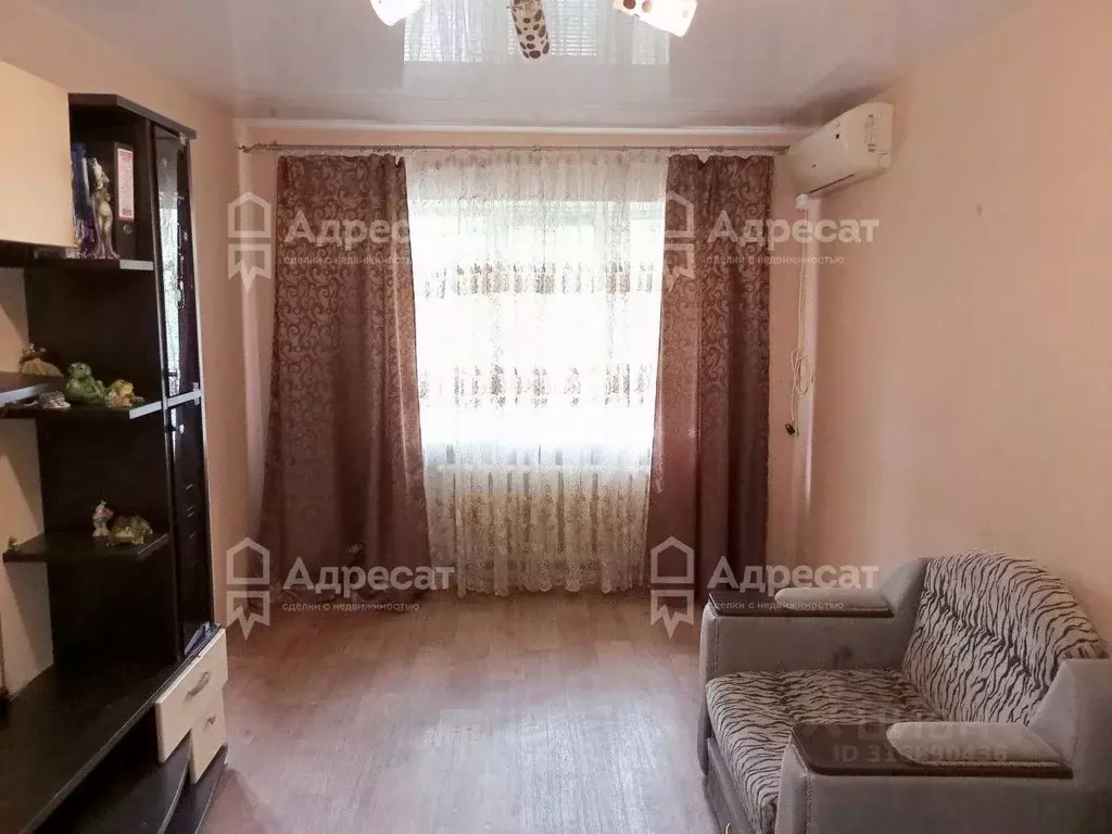3-к кв. Волгоградская область, Волгоград Новодвинская ул., 34 (55.0 м) - Фото 0