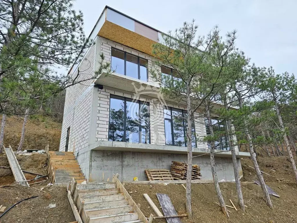 Дом в Крым, Алушта муниципальный округ, пос. Семидворье  (220 м) - Фото 1