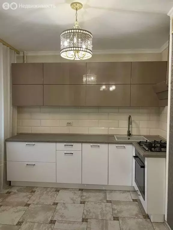 3-комнатная квартира: Курск, 1-я Ламоновская улица, 5 (93.7 м) - Фото 1