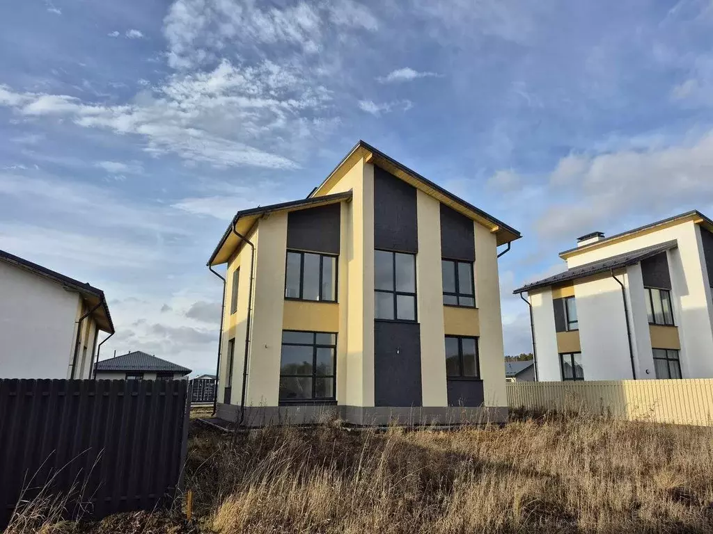 Дом в Свердловская область, Первоуральск муниципальный округ, с. ... - Фото 1