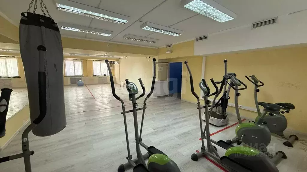 Помещение свободного назначения в Бурятия, Улан-Удэ 112-й мкр, 16/4 ... - Фото 1