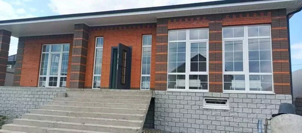 Дом в Ставропольский край, Ессентуки ул. Юбилейная, 96 (140 м) - Фото 0