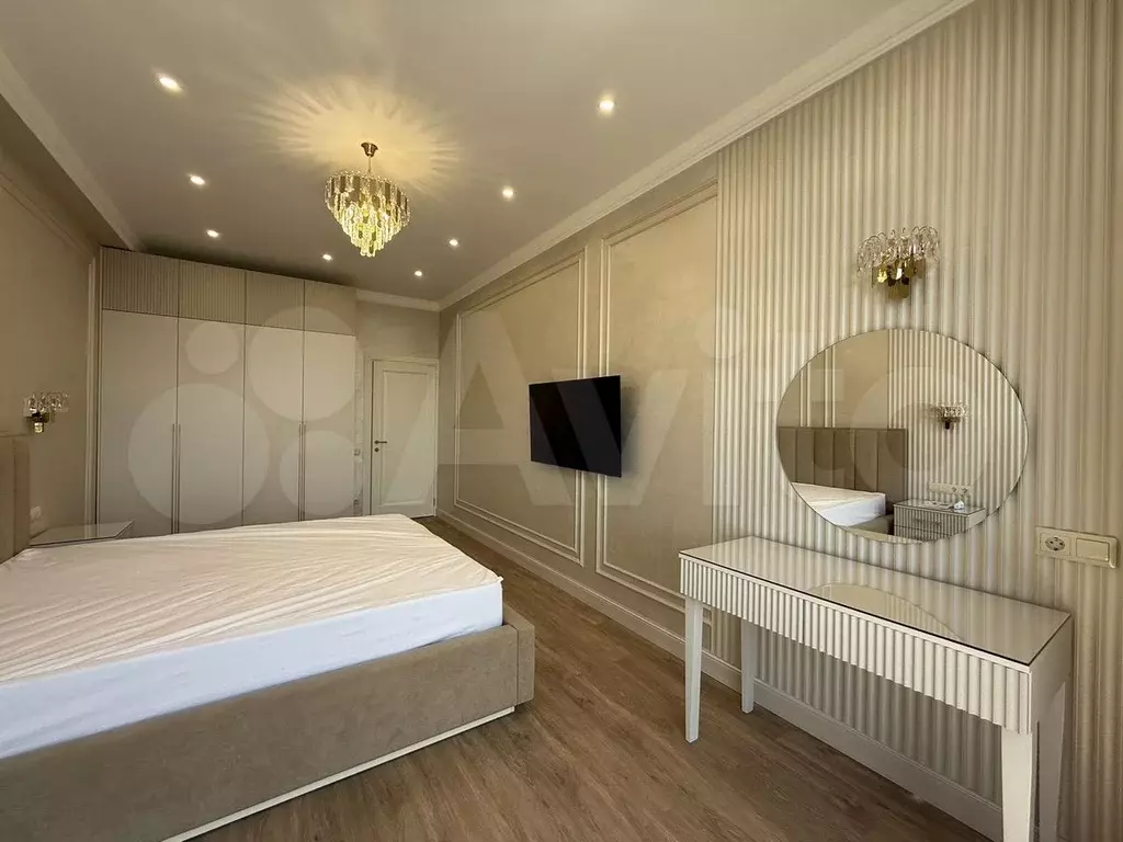 2-к. квартира, 76 м, 6/9 эт. - Фото 1