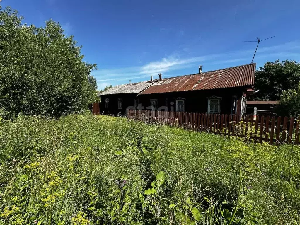 Дом в Вологодская область, Череповец Мелиоративная ул., 11 (83 м) - Фото 0