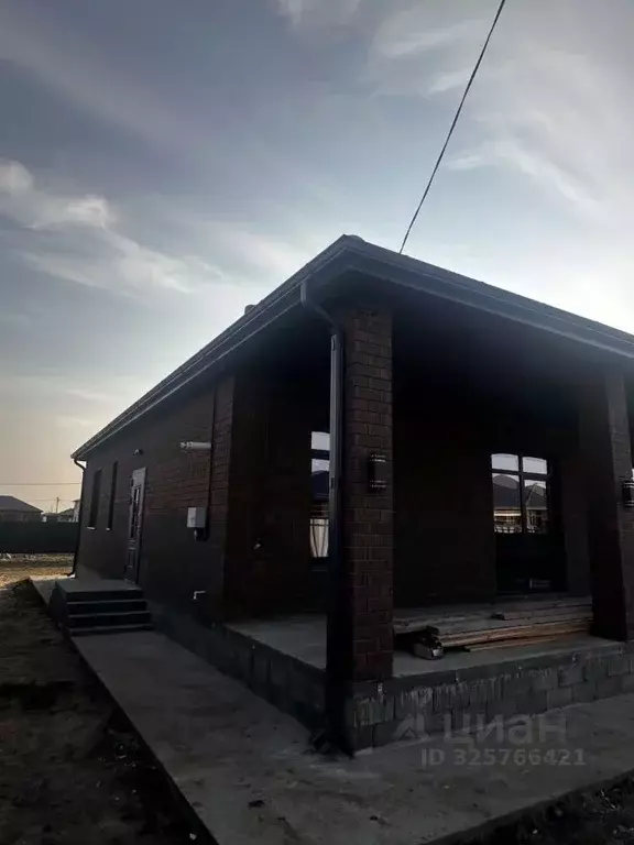 Дом в Астраханская область, Приволжский район, с. Началово  (144 м) - Фото 1