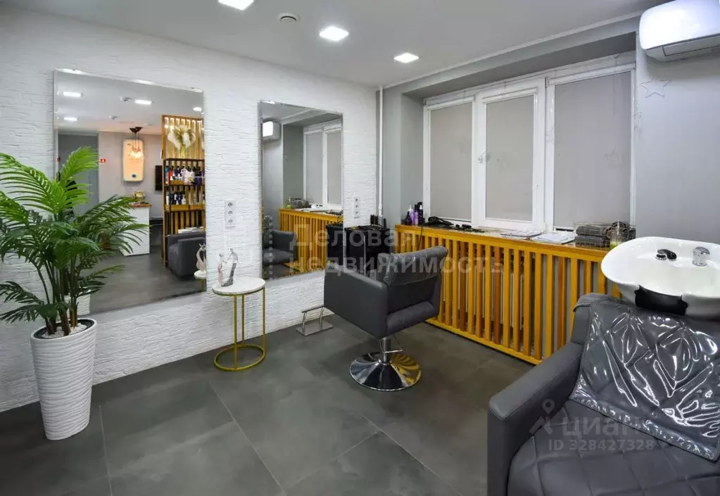 Торговая площадь в Новгородская область, Великий Новгород Большая ... - Фото 2