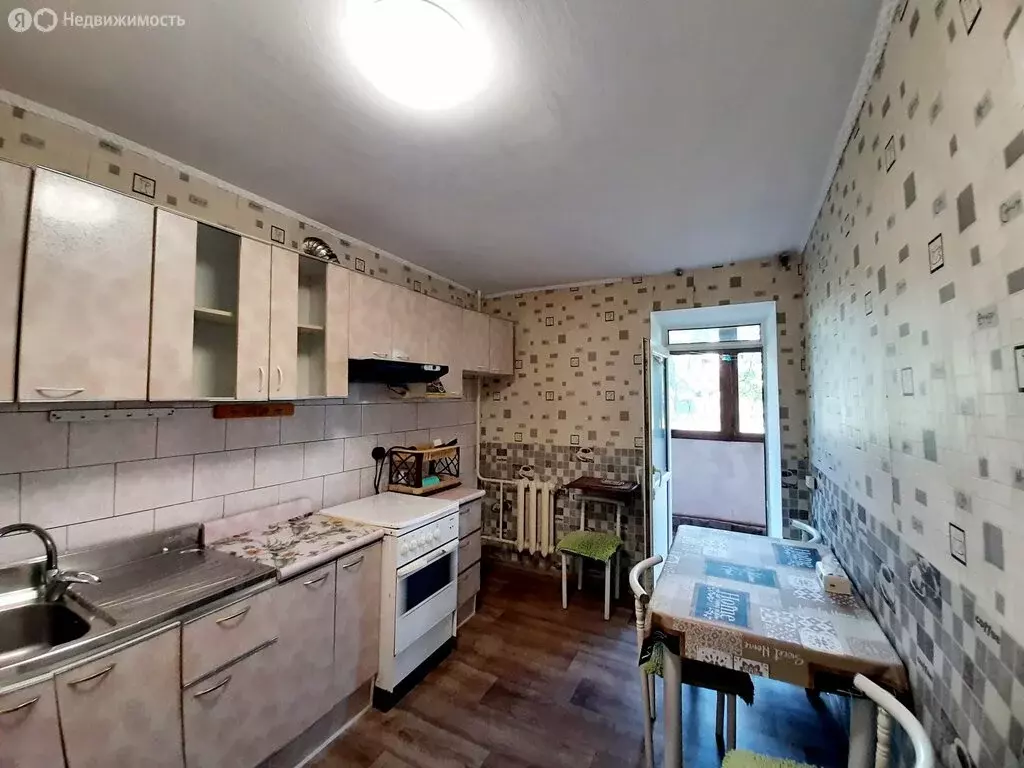 1-комнатная квартира: Уссурийск, Садовая улица, 12 (38.3 м) - Фото 1
