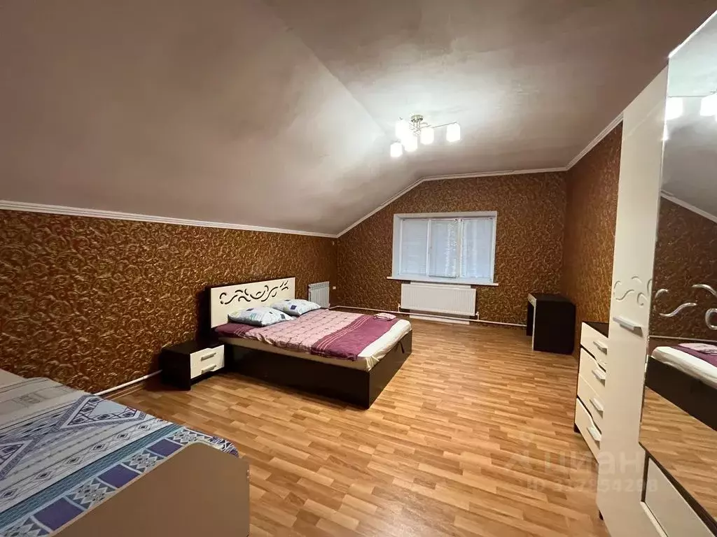 Дом в Оренбургская область, Соль-Илецк ул. Гонтаренко, 30А (200 м) - Фото 0