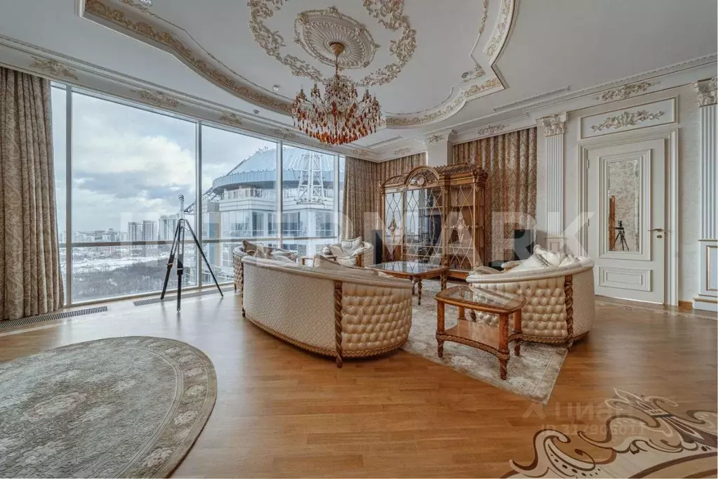 6-к кв. Москва Нежинская ул., 1к2 (335.0 м) - Фото 0