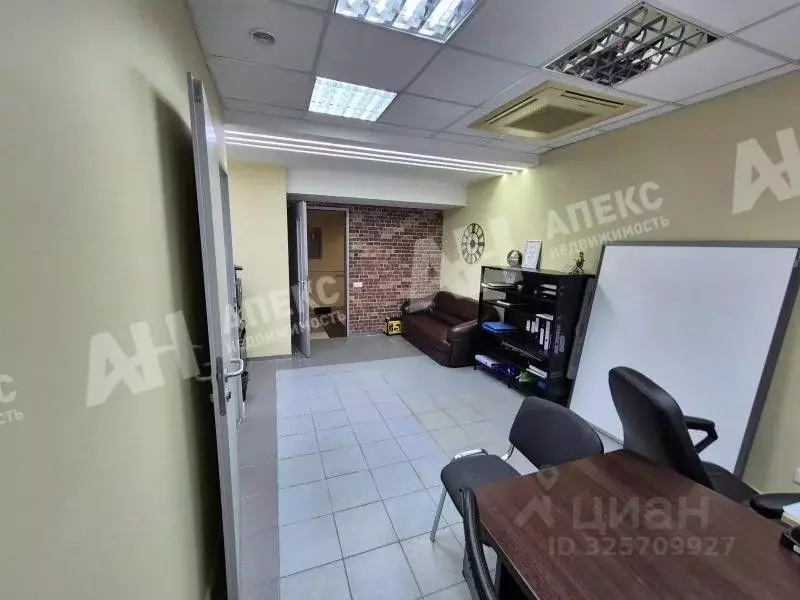 Офис в Москва ул. Введенского, 1С1 (32 м) - Фото 2