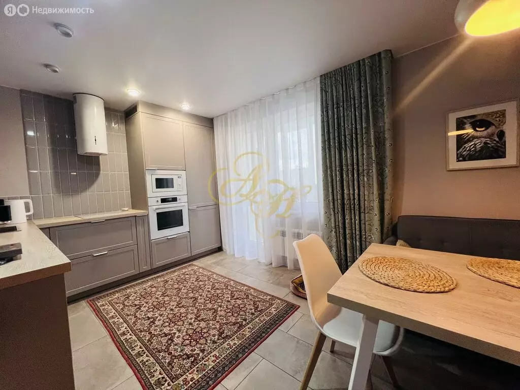 2-комнатная квартира: Высоковск, улица Ленина, 4 (78.2 м) - Фото 1