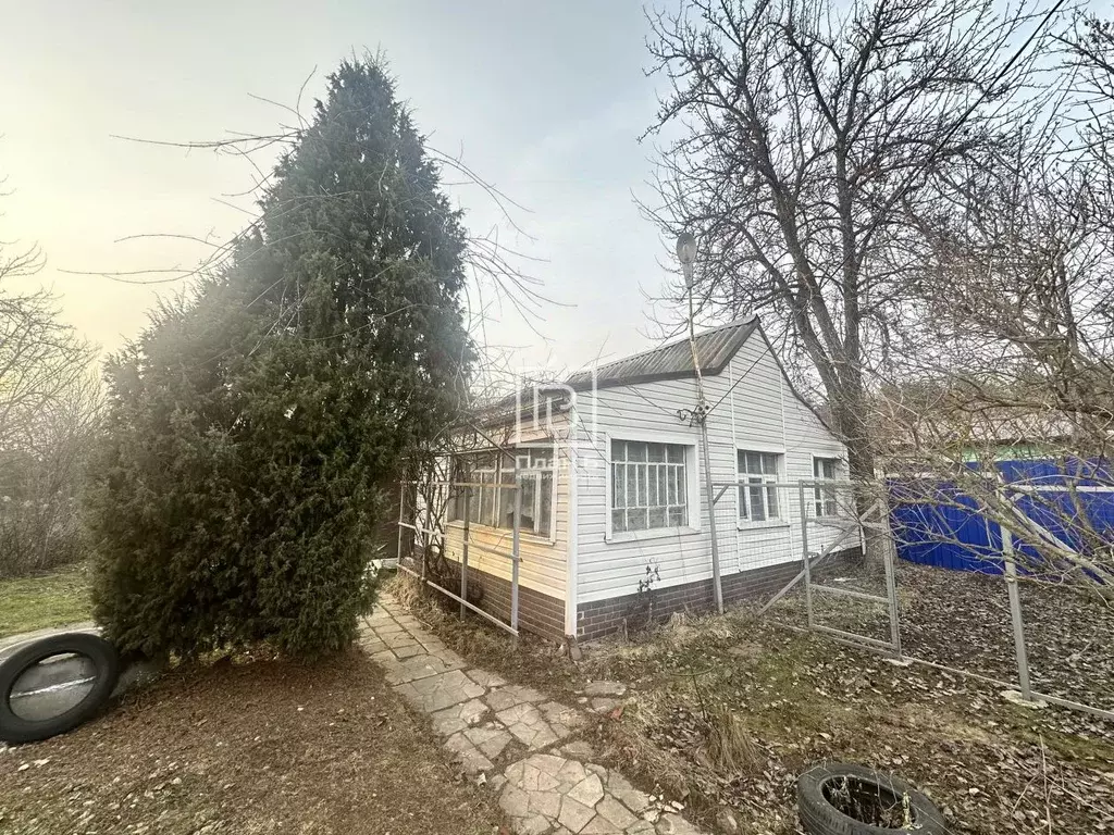Дом в Калужская область, Калуга Карьерный СНТ, 65 (30 м) - Фото 0