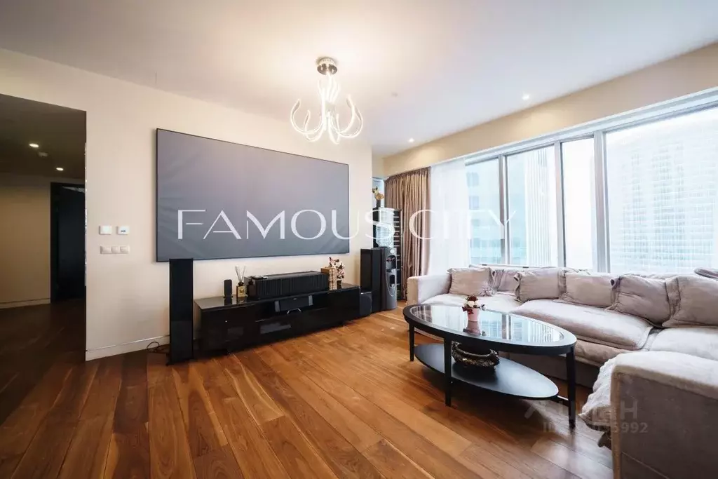 3-к кв. Москва 1-й Красногвардейский проезд, 21с2 (189.0 м) - Фото 1