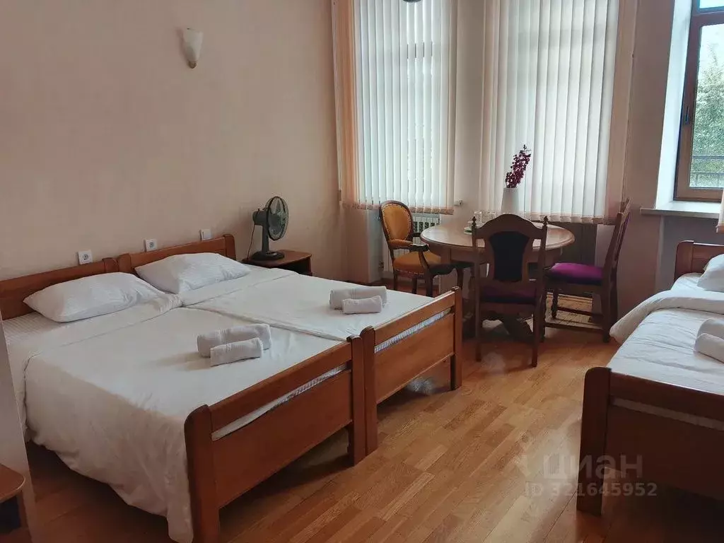 Комната Москва Чистопрудный бул., 11С1 - Фото 1