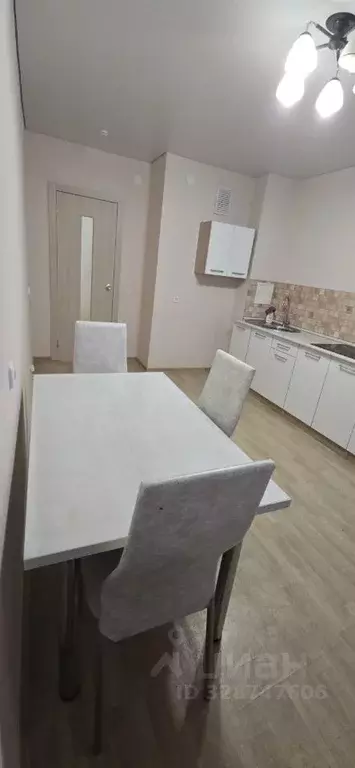 2-к кв. Татарстан, Казань просп. Ильгама Шакирова, 17 (42.3 м) - Фото 2