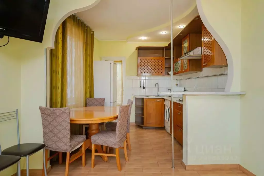 3-к кв. Крым, Ялта ул. Данченко, 4 (70.0 м) - Фото 1
