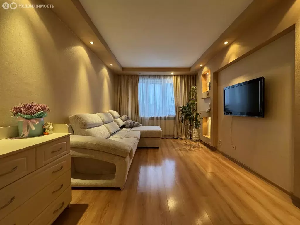 3-комнатная квартира: Киров, улица Маршала И.С. Конева, 13 (63.4 м) - Фото 1