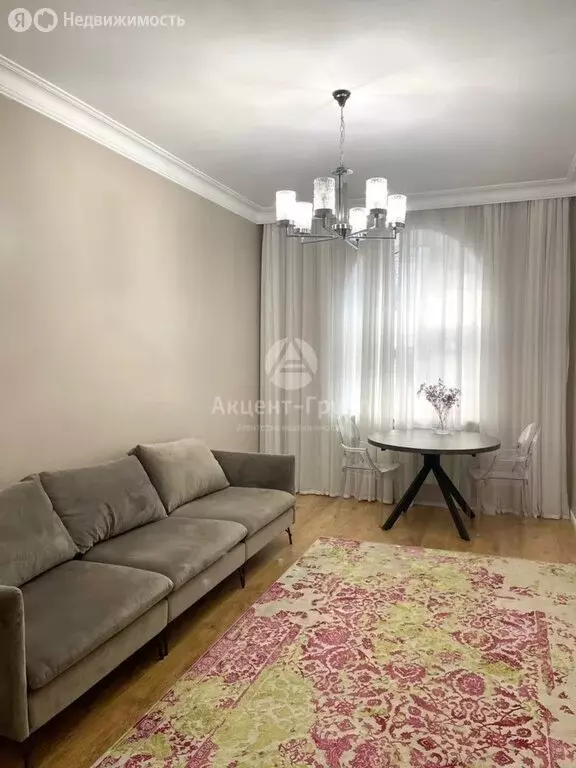 3-комнатная квартира: Севастополь, улица Очаковцев, 35 (62 м) - Фото 0