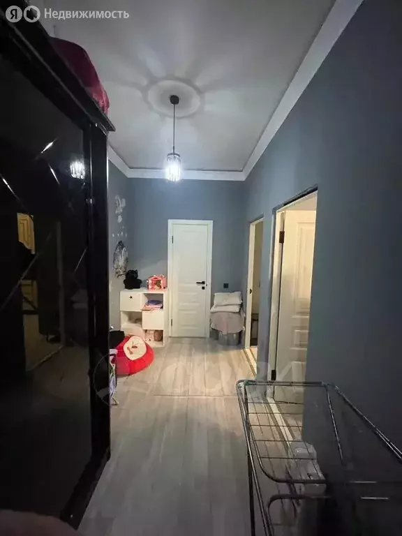 1-комнатная квартира: Каспийск, улица М. Халилова, 32 (52 м) - Фото 1