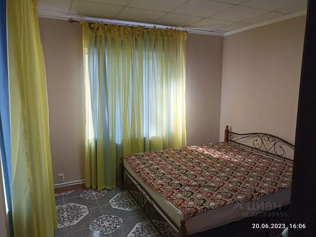 1-к кв. Краснодарский край, Абинск Пролетарская ул., 10 (47.0 м) - Фото 1